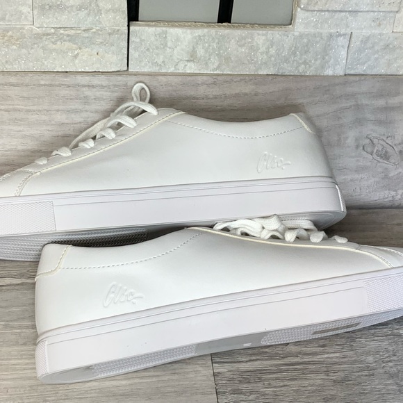 New Clsc. Athletic Skater shoes out of the Box never worn. Comfy cool light fit - Picture 8 of 11